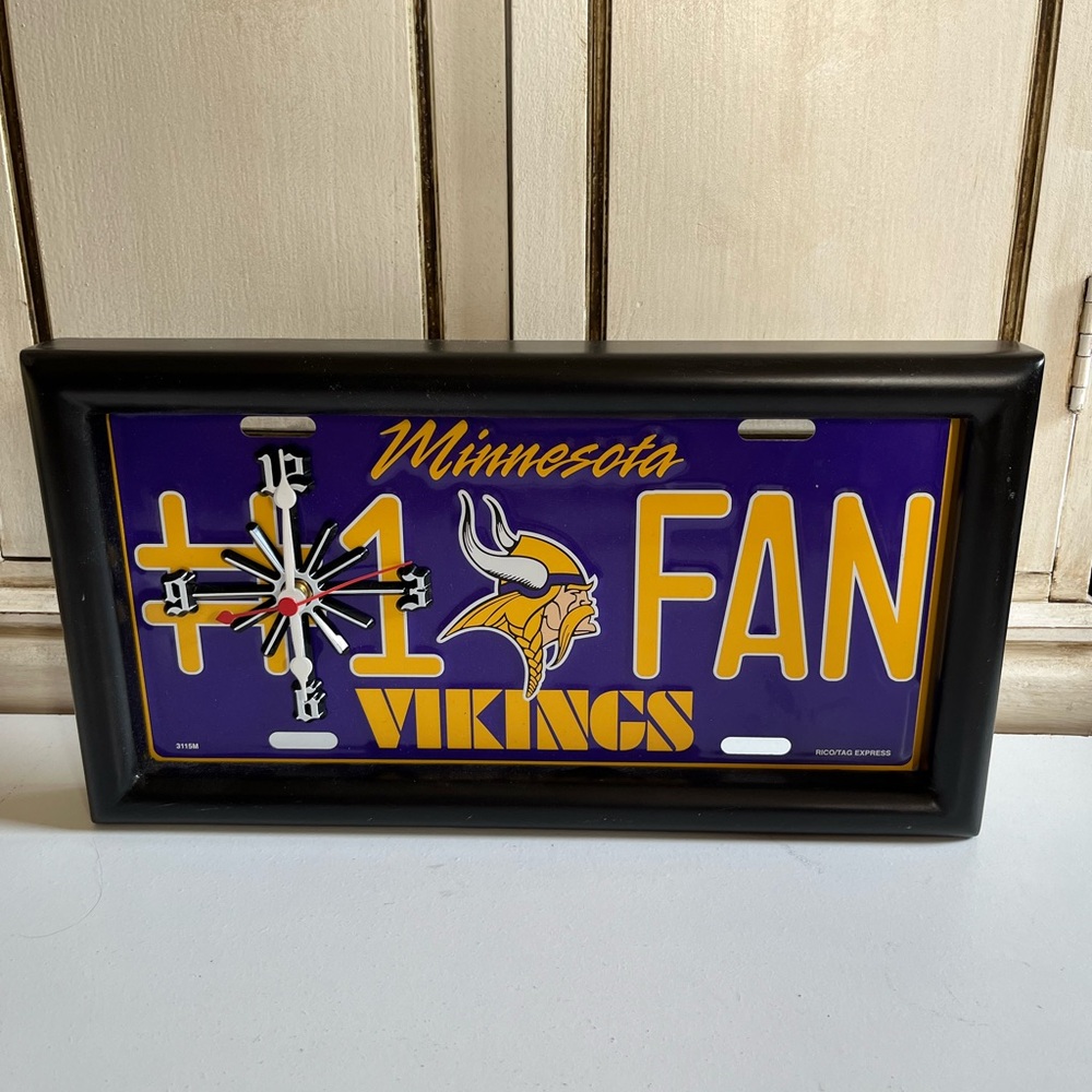 Minnesota Vikings NFL # 1 Fan License Plate Wall Clock Football Rico Industries